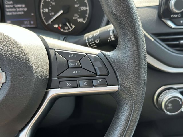 Vehicle image 25 of 26
