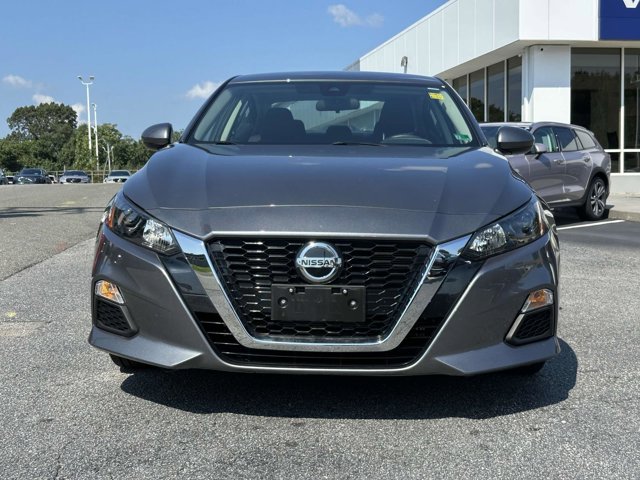 Vehicle image 2 of 26