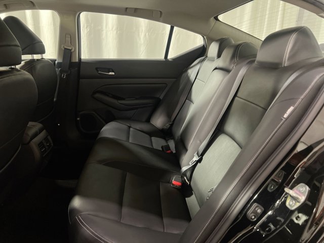 2022 Nissan Altima 2.5 SL Image 6 of 22