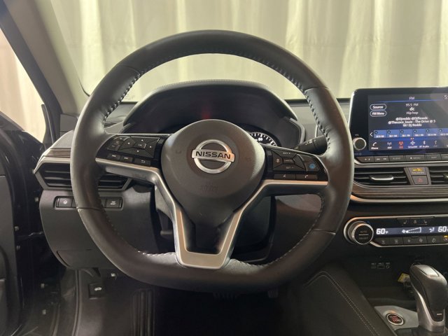 2022 Nissan Altima 2.5 SL Image 9 of 22