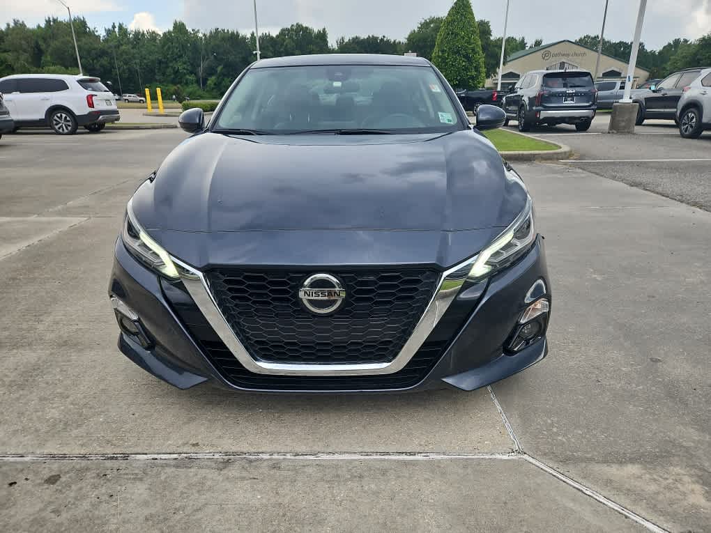 2022 Nissan Altima 2.5 SL Image 2 of 18