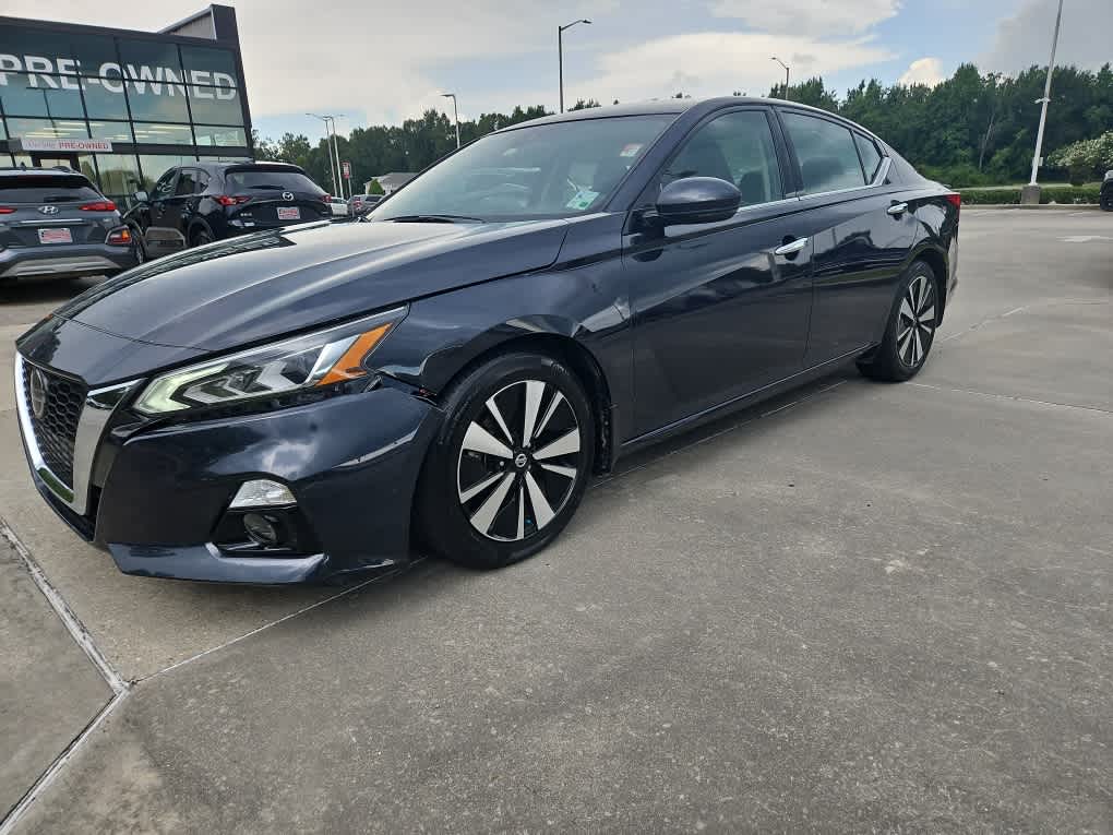 2022 Nissan Altima 2.5 SL Image 1 of 18