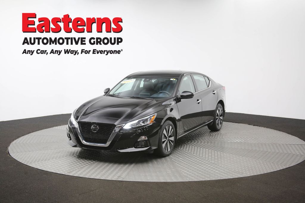2022 Nissan Altima 2.5 SL Image 1 of 66