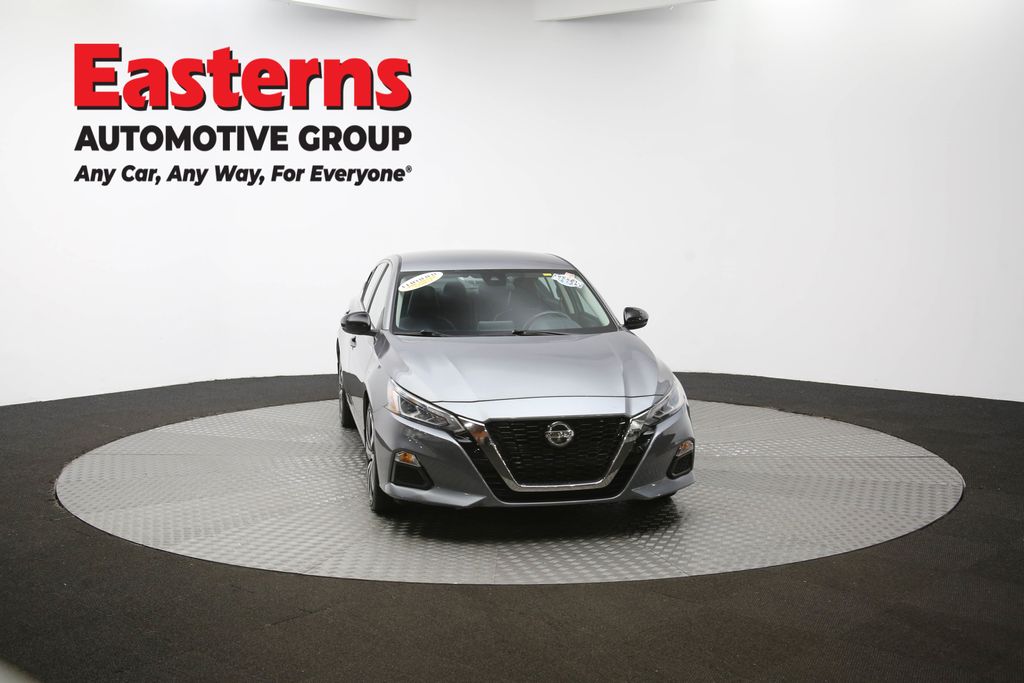 2022 Nissan Altima 2.5 SR Image 15 of 62