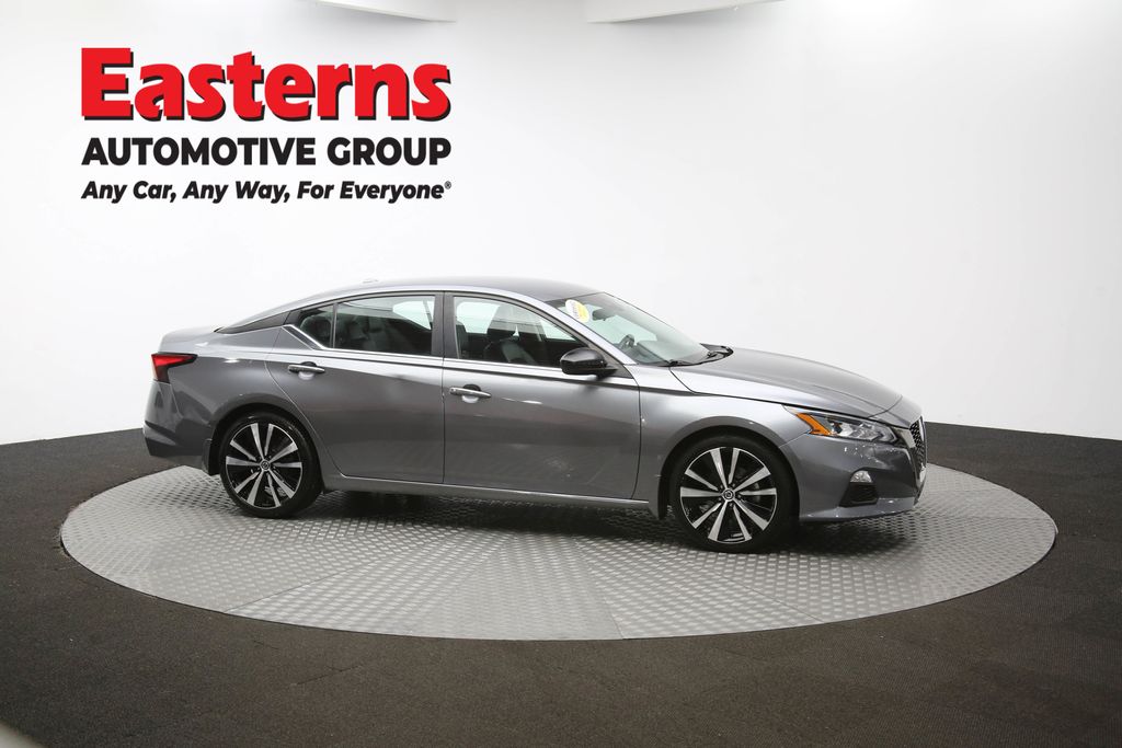 2022 Nissan Altima 2.5 SR Image 11 of 62