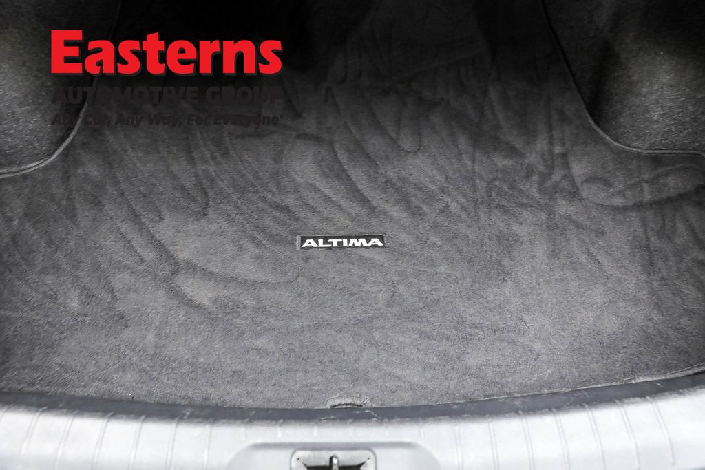 2022 Nissan Altima 2.5 SR Image 43 of 62