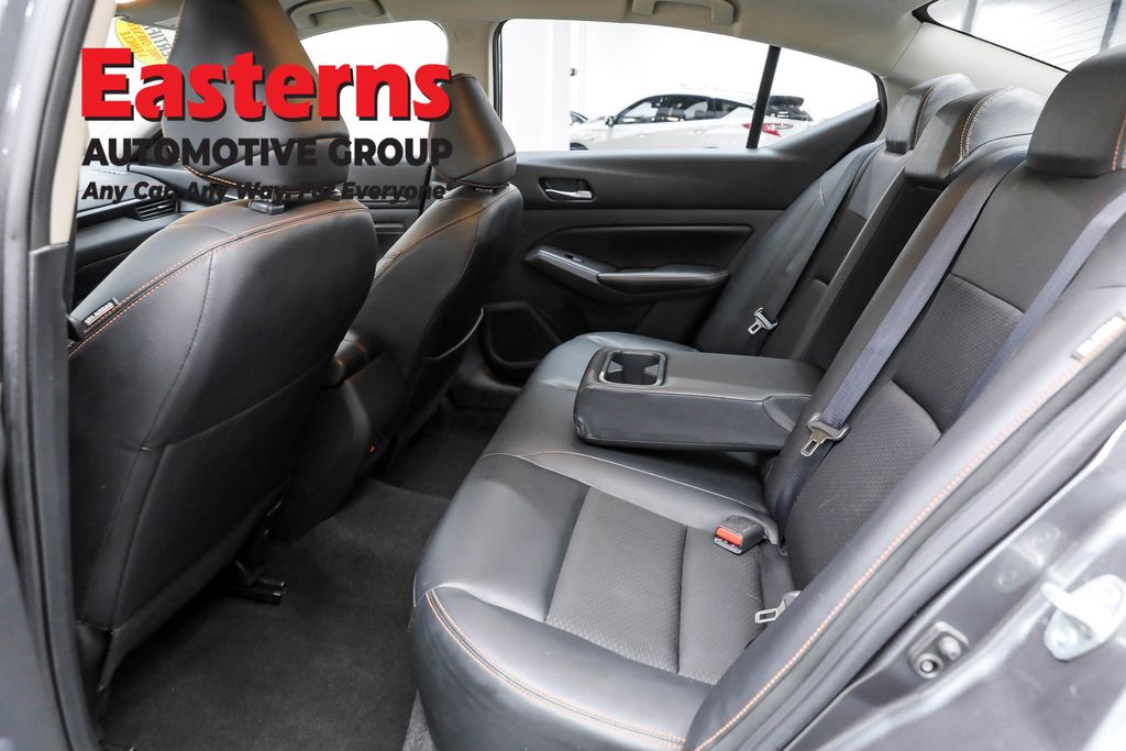 2022 Nissan Altima 2.5 SR Image 44 of 62