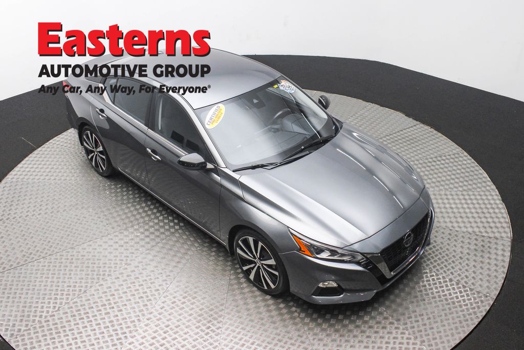 2022 Nissan Altima 2.5 SR Image 16 of 62