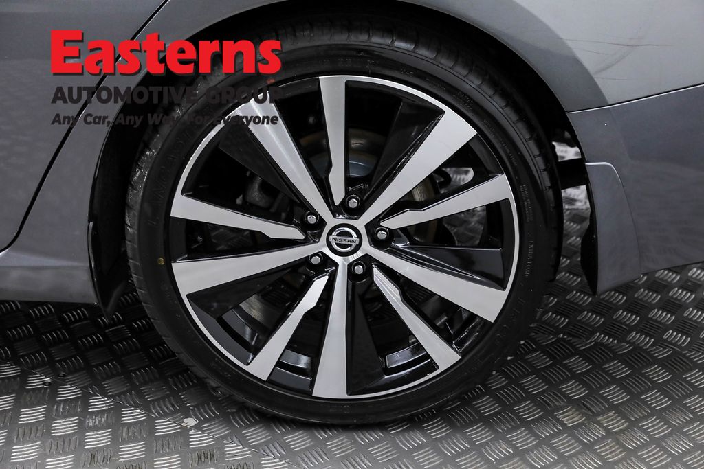 2022 Nissan Altima 2.5 SR Image 41 of 62