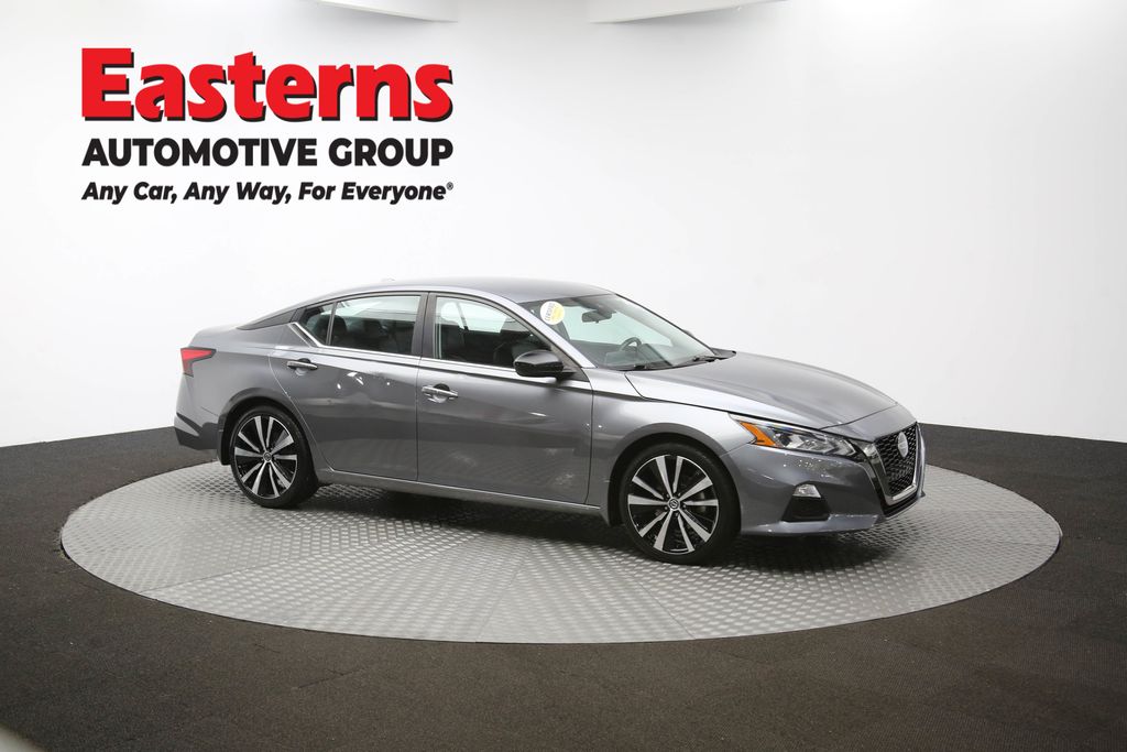 2022 Nissan Altima 2.5 SR Image 12 of 62