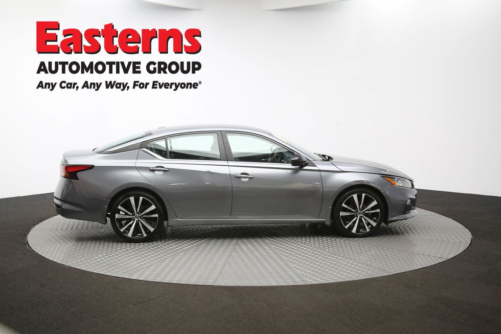 2022 Nissan Altima 2.5 SR Image 17 of 62