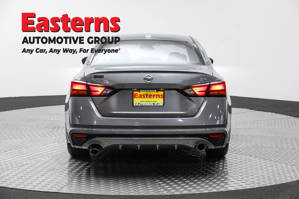 2022 Nissan Altima 2.5 SR Image 27 of 62