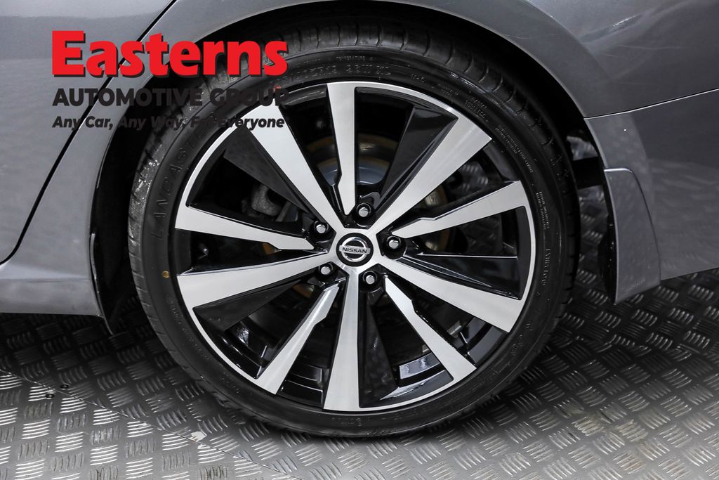 2022 Nissan Altima 2.5 SR Image 38 of 62