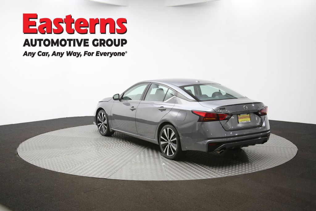 2022 Nissan Altima 2.5 SR Image 32 of 62