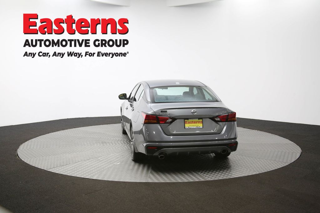 2022 Nissan Altima 2.5 SR Image 34 of 62