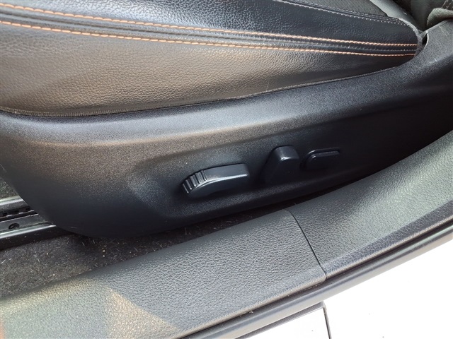 Vehicle image 22 of 24