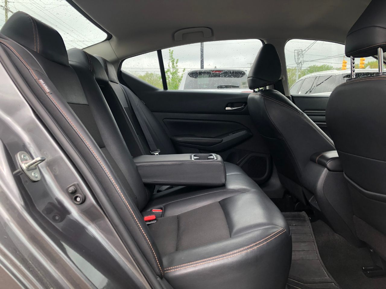 2022 Nissan Altima 2.5 SR Image 31 of 32