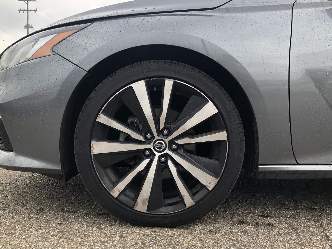 2022 Nissan Altima 2.5 SR Image 9 of 32