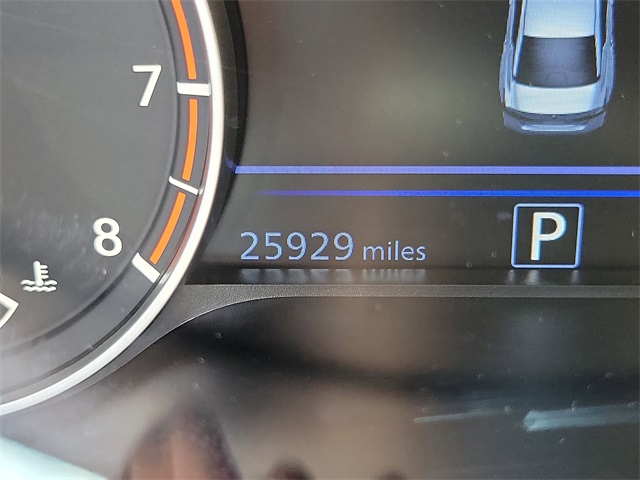 Vehicle image 10 of 30