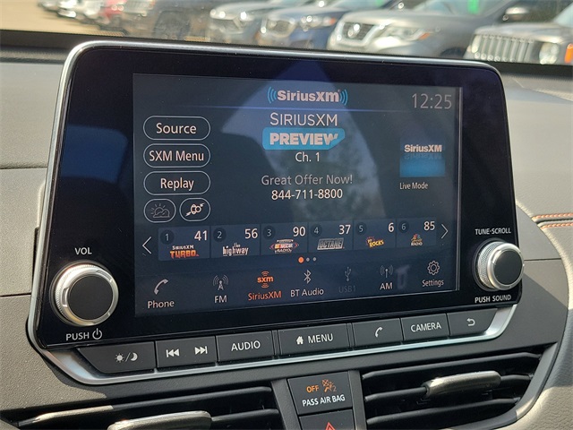 Vehicle image 13 of 30