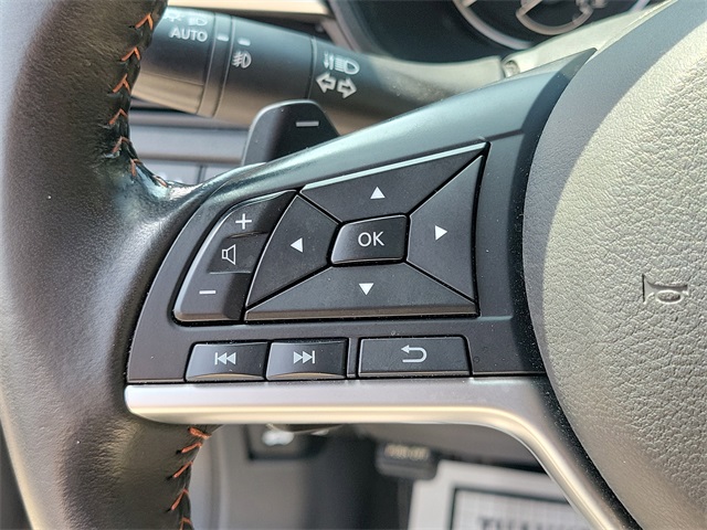 Vehicle image 11 of 30