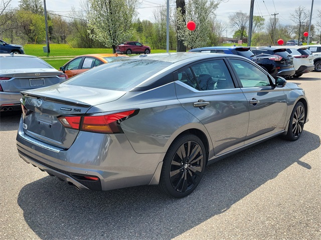 Vehicle image 3 of 30