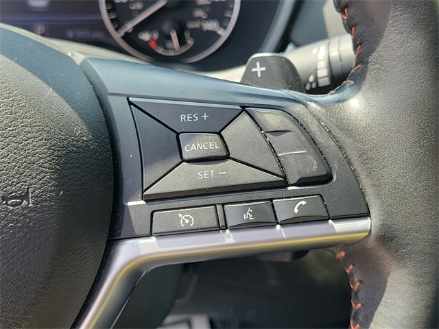 Vehicle image 12 of 30