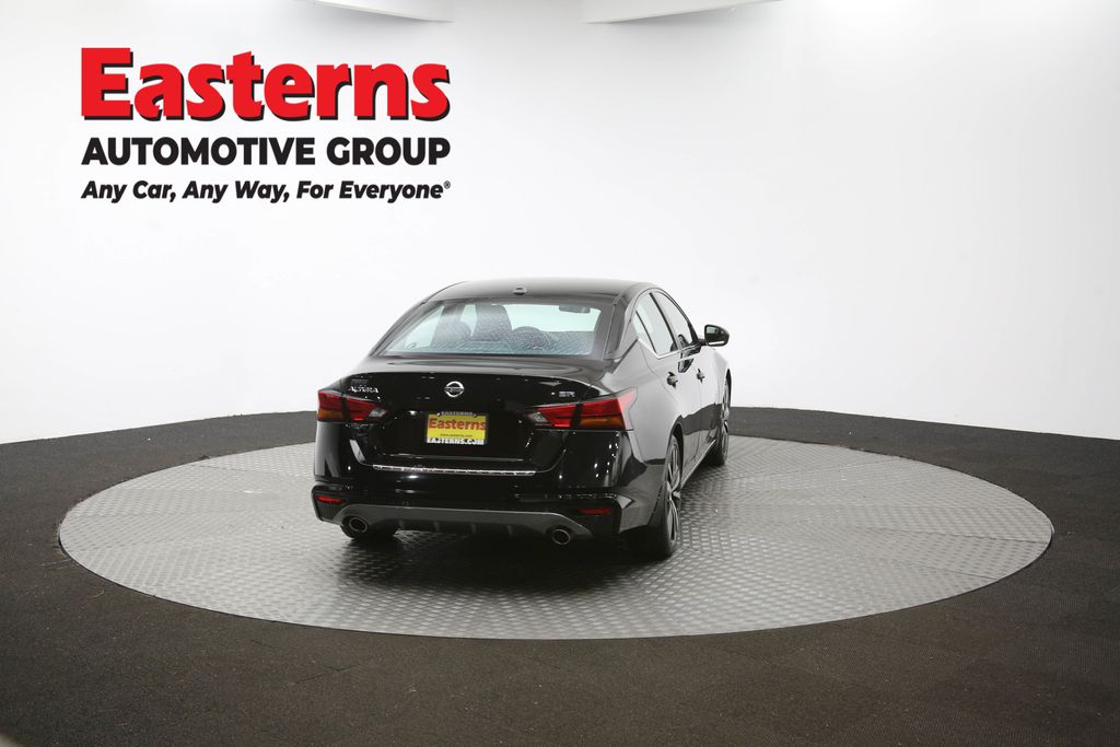 Vehicle image 20 of 61