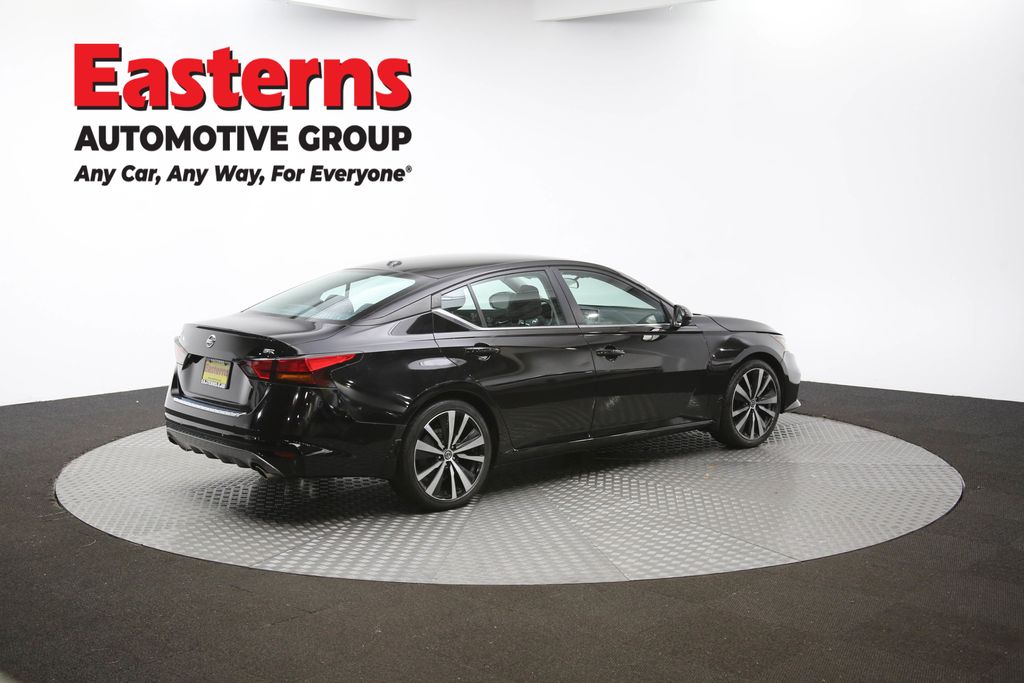 Vehicle image 24 of 61