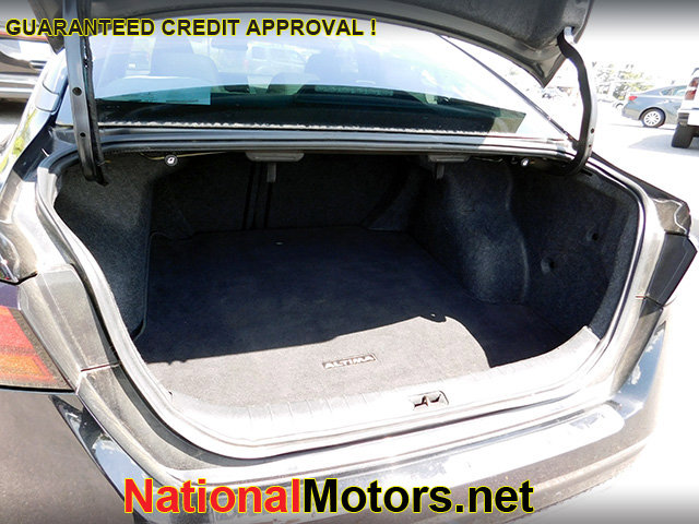 Vehicle image 4 of 14
