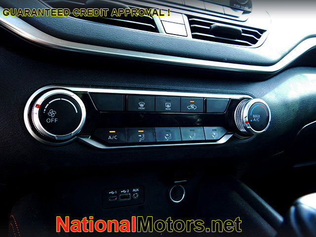 Vehicle image 8 of 14