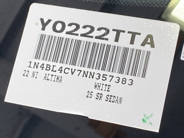 2022 Nissan Altima 2.5 SR Image 13 of 15