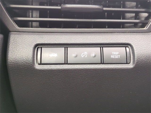 2022 Nissan Altima 2.5 SR Image 27 of 29