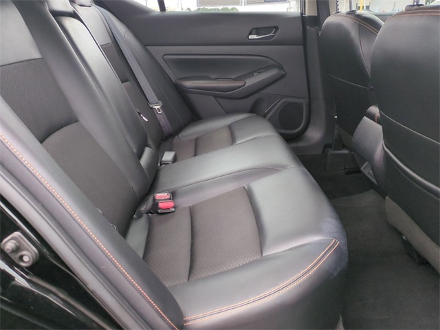 2022 Nissan Altima 2.5 SR Image 12 of 29