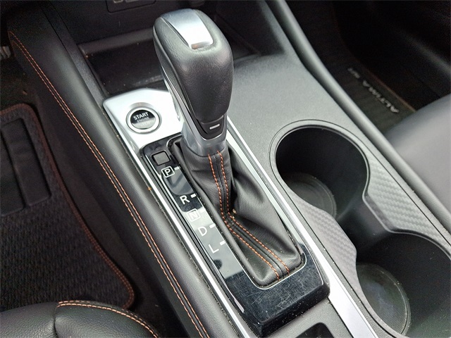 Vehicle image 15 of 30