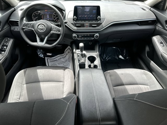 Vehicle image 18 of 31
