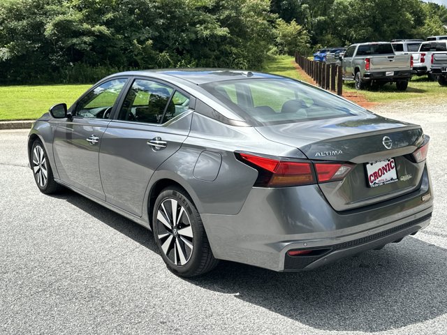 Vehicle image 7 of 31
