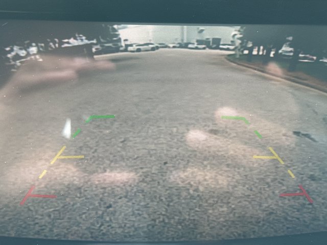 Vehicle image 22 of 31