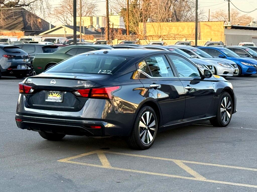 Vehicle image 4 of 33
