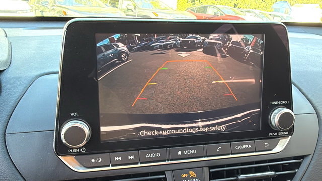 2022 Nissan Altima 2.5 SV Image 15 of 25