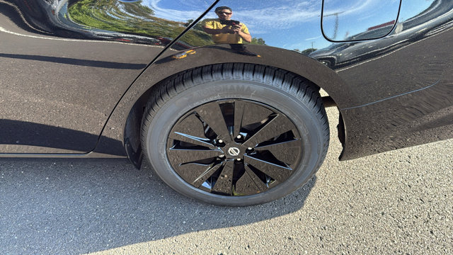 2022 Nissan Altima 2.5 SV Image 8 of 25