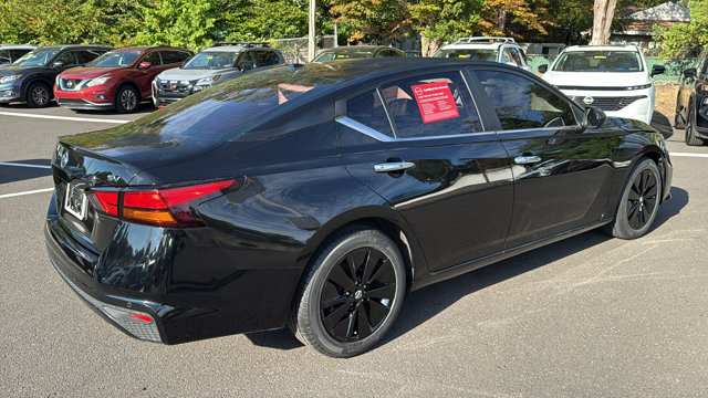 2022 Nissan Altima 2.5 SV Image 5 of 25
