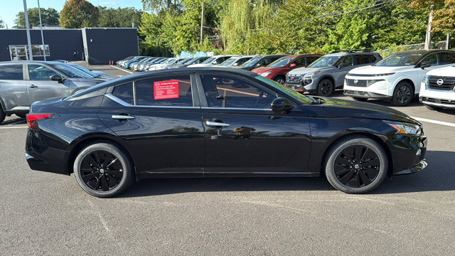 2022 Nissan Altima 2.5 SV Image 4 of 25