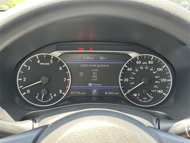 Vehicle image 16 of 29