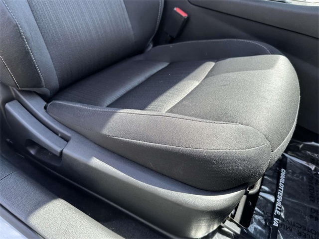 Vehicle image 12 of 29