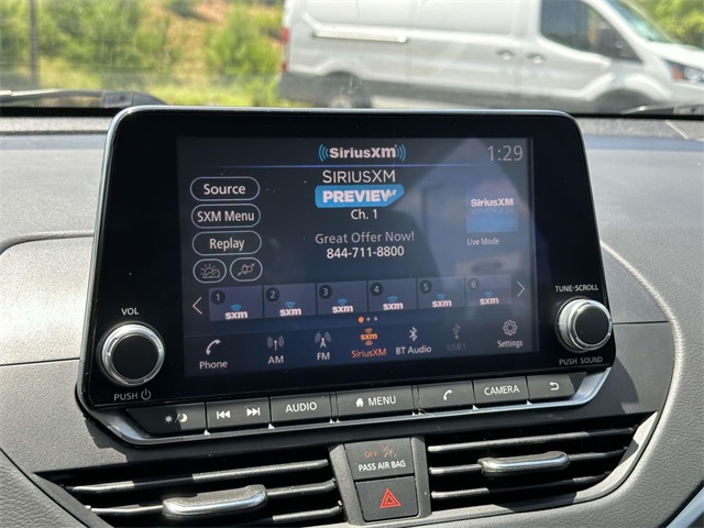 Vehicle image 18 of 29