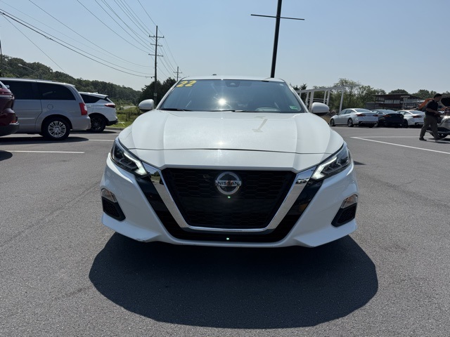 Vehicle image 2 of 35