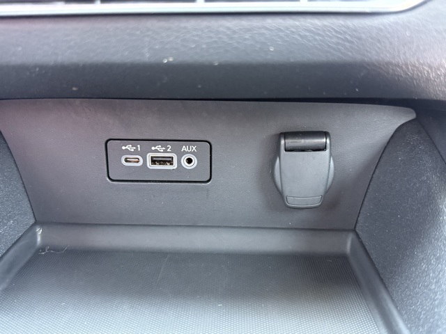 Vehicle image 35 of 35