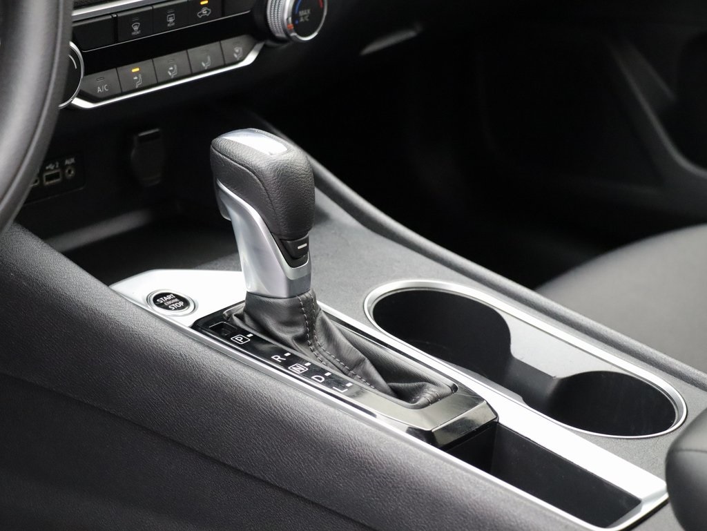 Vehicle image 24 of 55