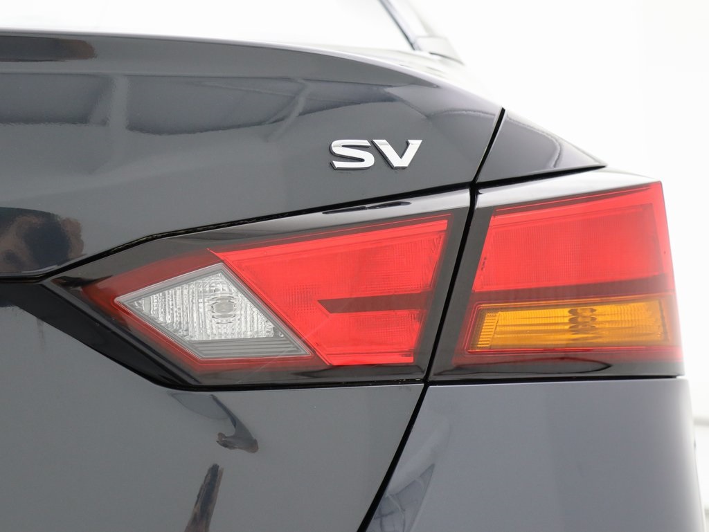 Vehicle image 19 of 55